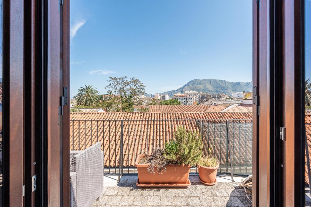 Schiavuzzo Apartment With Terrace By Wonderful Italy 팔레르모 외부 사진
